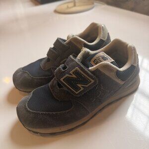 New Balance Navy Sneakers with Velcro Closure